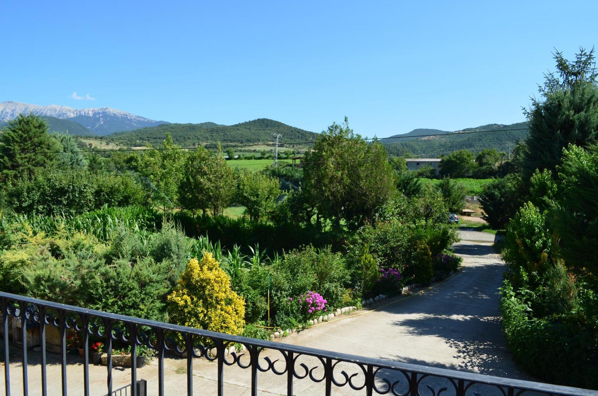Casa Rural La Vall Del Cadi La Seu d'Urgell Eksteriør billede